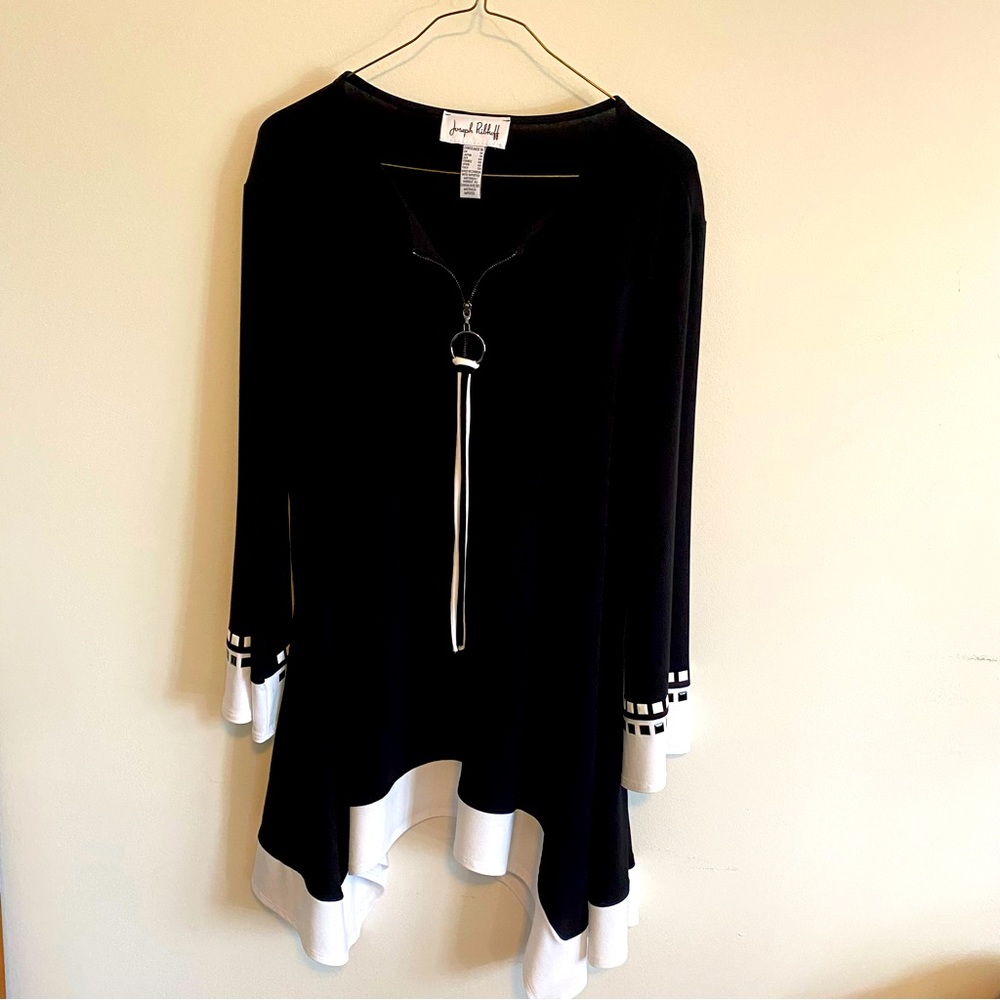 Joseph Ribkoff black and white tunic top! Nwot size 16